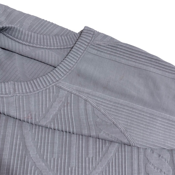 Lululemon Rest Less Pullover Top Size 4 Heathered Silver Long Sleeve AS IS - Picture 8 of 11